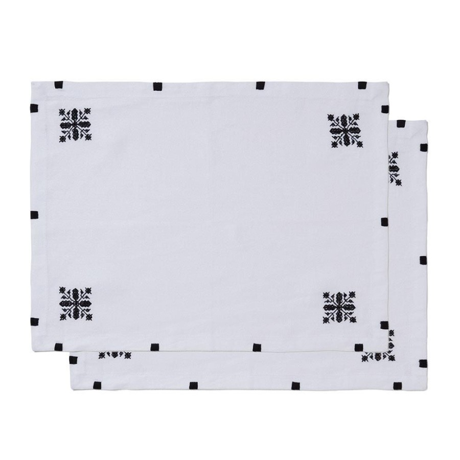 The Metropolitan Museum of Art Alnour Moroccan Motif Embroide Placemats | Tableware