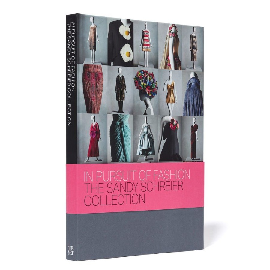 The Metropolitan Museum of Art In Pursuit Of Fashion: The Sandy Schreier Collection | Exhibition Catalogues